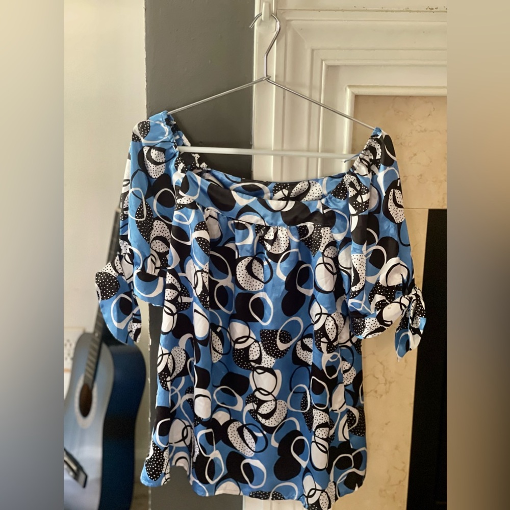 Allison Taylor Women’s Blouse MEDIUM